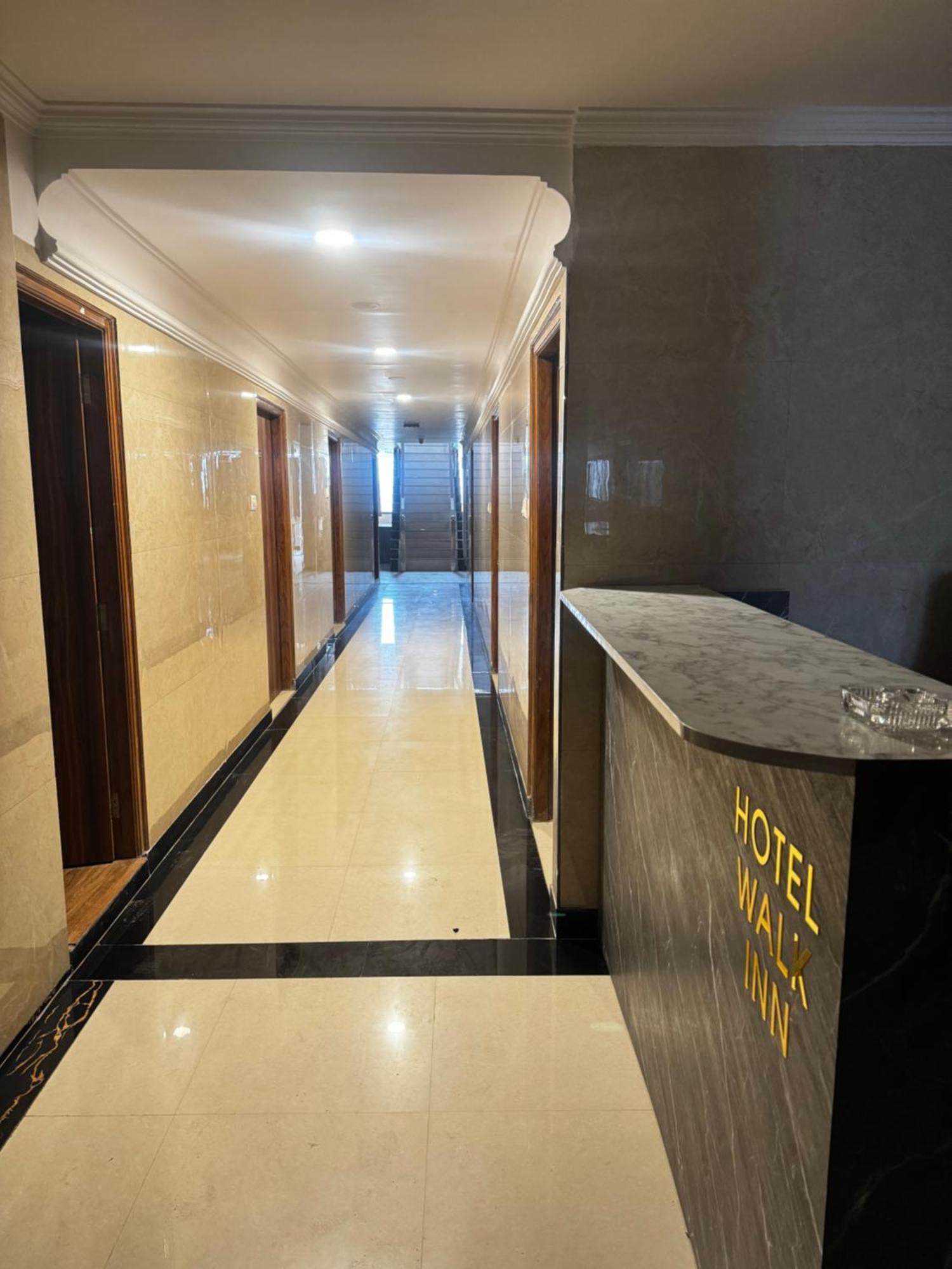Hotel Walk Inn Faridabad Esterno foto